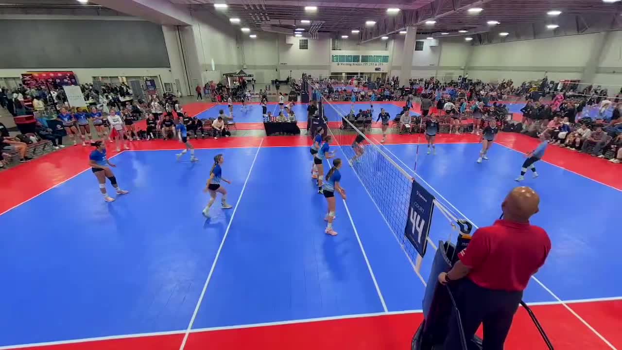 Watch the WD Nation 16 Blue vs. Aspire 16 Premier livestream and replay from USA Volleyball Salt